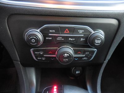 2017 Dodge Charger - Photo 25