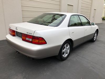 1997 Lexus ES 300 - Photo 4