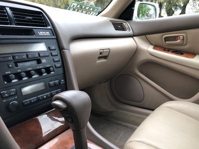 1997 Lexus ES 300 - Photo 23