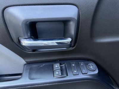 2018 Chevrolet Silverado 2500HD — photo 19 view