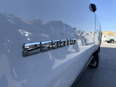 2018 Chevrolet Silverado 2500HD — photo 12 view