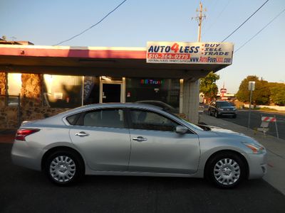 2015 Nissan Altima — side profile view