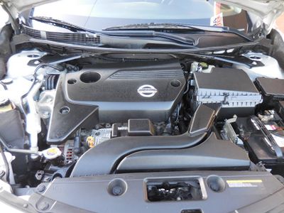 2015 Nissan Altima — photo 29 view