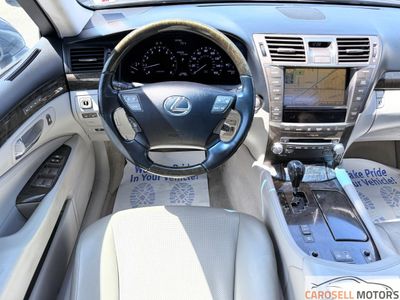 2012 Lexus LS 460 — photo 17 view