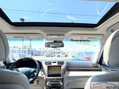 2012 Lexus LS 460 — photo 29 view