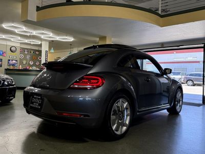 2017 Volkswagen Beetle — photo 34 view