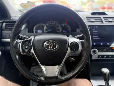 2014 Toyota Camry — photo 18 view