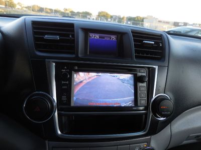 2013 Toyota Highlander - Photo 25