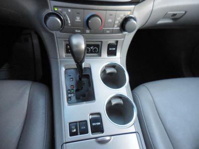 2013 Toyota Highlander - Photo 26