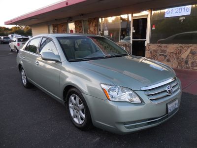 2007 Toyota Avalon - Photo 1