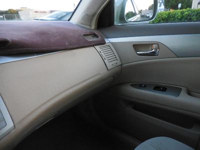 2007 Toyota Avalon - Photo 18