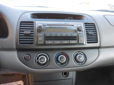 2006 Toyota Camry - Photo 19