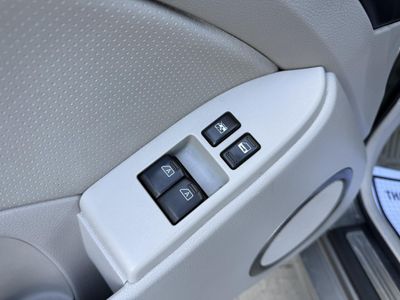 2005 Infiniti G35 — photo 19 view