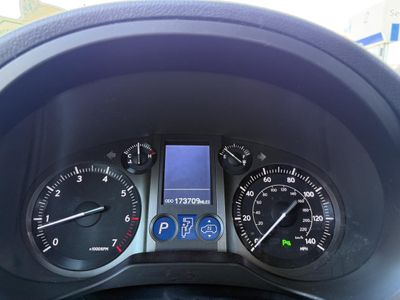 2010 Lexus GX 460 — photo 31 view