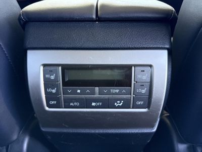 2010 Lexus GX 460 — photo 30 view