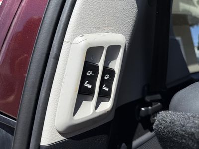 2010 Lexus GX 460 — photo 26 view