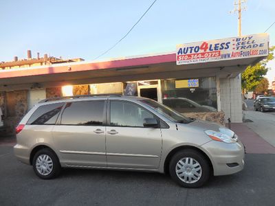 2006 Toyota Sienna — rear three-quarter view