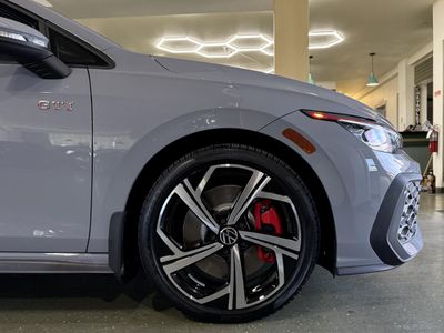 2025 Volkswagen Golf GTI — photo 33 view