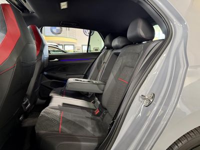 2025 Volkswagen Golf GTI — photo 7 view