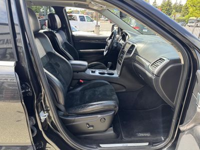 2012 Jeep Grand Cherokee — photo 18 view