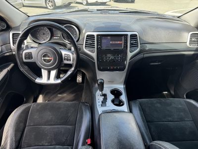 2012 Jeep Grand Cherokee — detail view