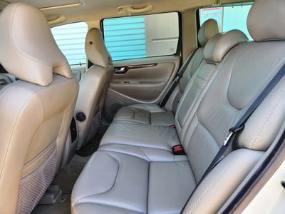 2007 Volvo XC70 — photo 17 view