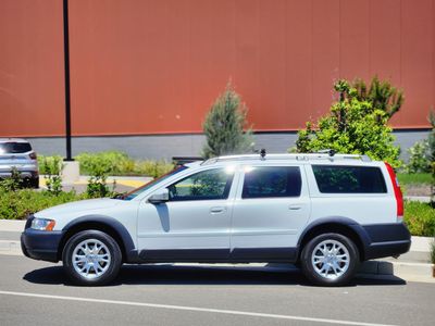 2007 Volvo XC70 — rear three-quarter view