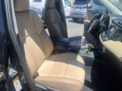 2014 Toyota RAV4 - Photo 10