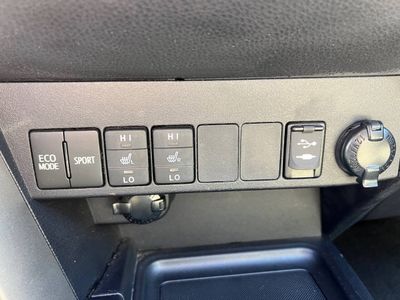 2014 Toyota RAV4 - Photo 21