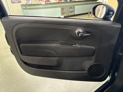 2015 FIAT 500 — photo 29 view