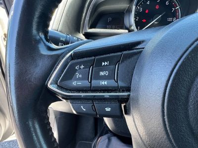 2017 Mazda MAZDA3 - Photo 16
