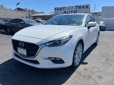 2017 Mazda MAZDA3 - Photo 2