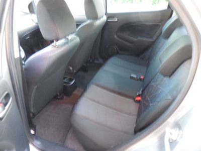 2013 Mazda MAZDA2 - Photo 10