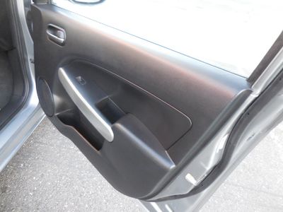 2013 Mazda MAZDA2 - Photo 13