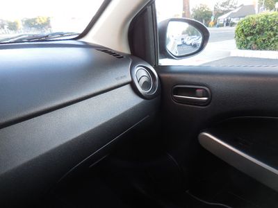 2013 Mazda MAZDA2 - Photo 21