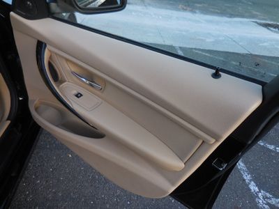 2015 BMW 3 Series — photo 17 view