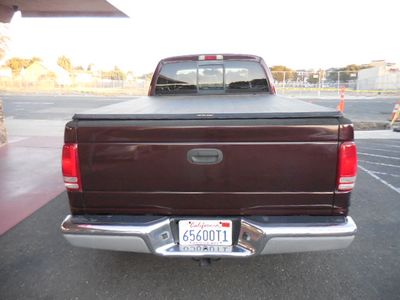2004 Dodge Dakota — interior view