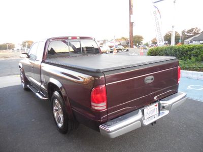 2004 Dodge Dakota — detail view