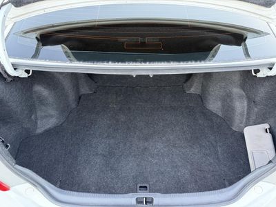 2014 Toyota Camry — photo 11 view