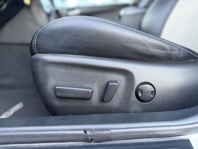 2014 Toyota Camry — photo 15 view