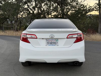 2014 Toyota Camry — photo 7 view