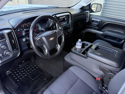 2018 Chevrolet Silverado 1500 — photo 13 view