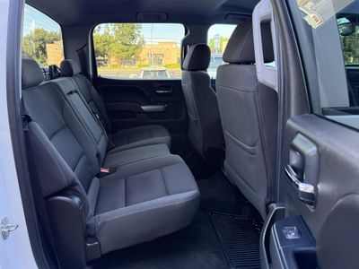 2018 Chevrolet Silverado 1500 — photo 19 view