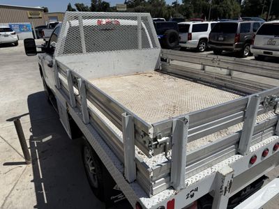 2016 Chevrolet Silverado — photo 9 view