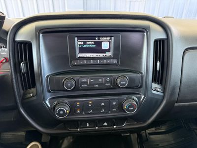 2016 Chevrolet Silverado — photo 22 view
