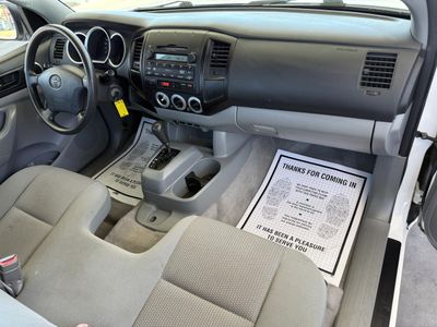 2009 Toyota Tacoma — photo 13 view