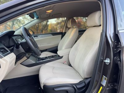 2015 Hyundai Sonata — photo 15 view