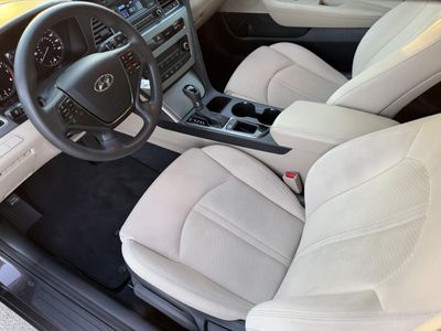 2015 Hyundai Sonata — photo 16 view