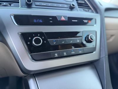 2015 Hyundai Sonata — photo 21 view