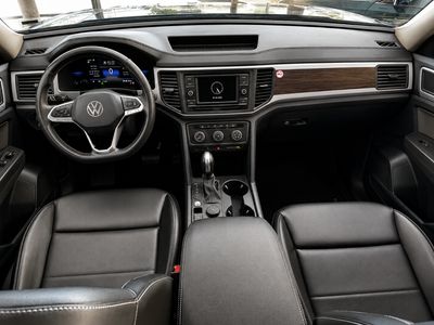 2022 Volkswagen Atlas — photo 12 view